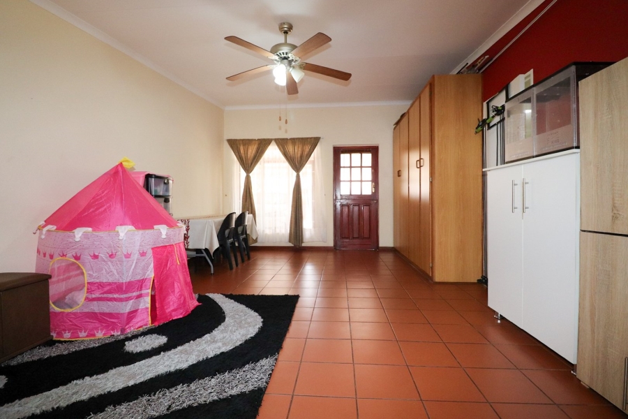 3 Bedroom Property for Sale in Flamwood North West